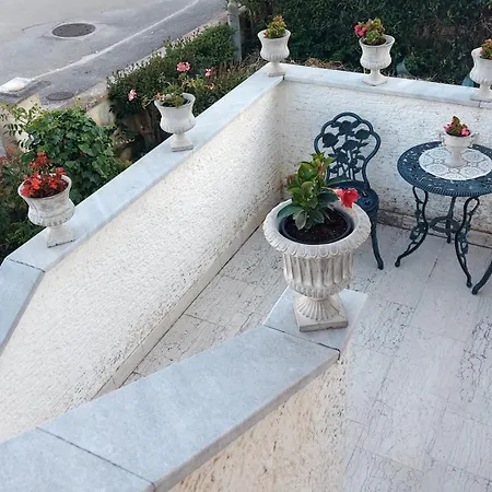 Hrastic Appartamento *