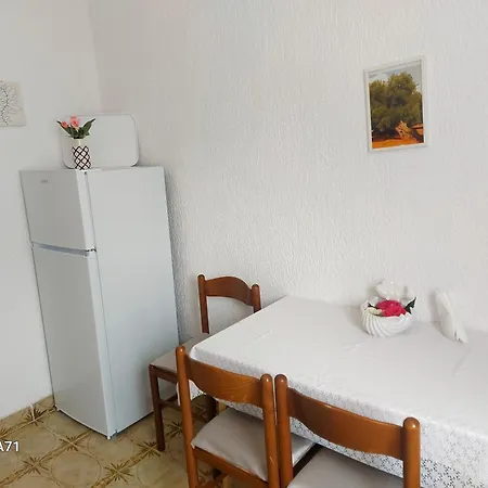 Hrastic Apartament
