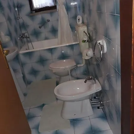 Hrastic Apartment *