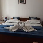 Hrastic Апартаменты *